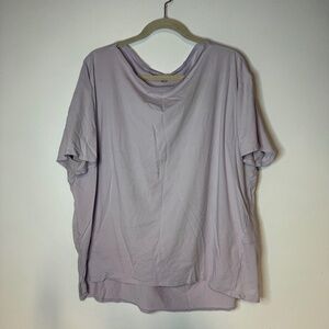 Lululemon Athletica Lilac Purple Short-Sleeve Athletic T-Shirt Top Oversized